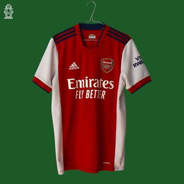 Arsenal 2021-2022 hjemmebanetr&oslash;je Adidas i st&oslash;rrelse M med Bukayo Saka p&aring; ryggen 4881 FOTO