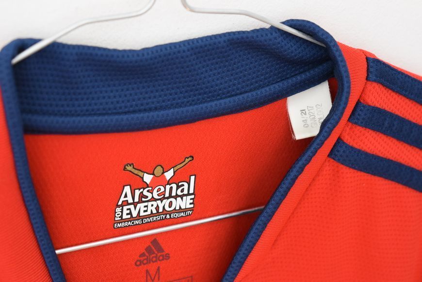 Arsenal 2021-2022 hjemmebanetr&oslash;je Adidas i st&oslash;rrelse M med Bukayo Saka p&aring; ryggen 4881 FOTO
