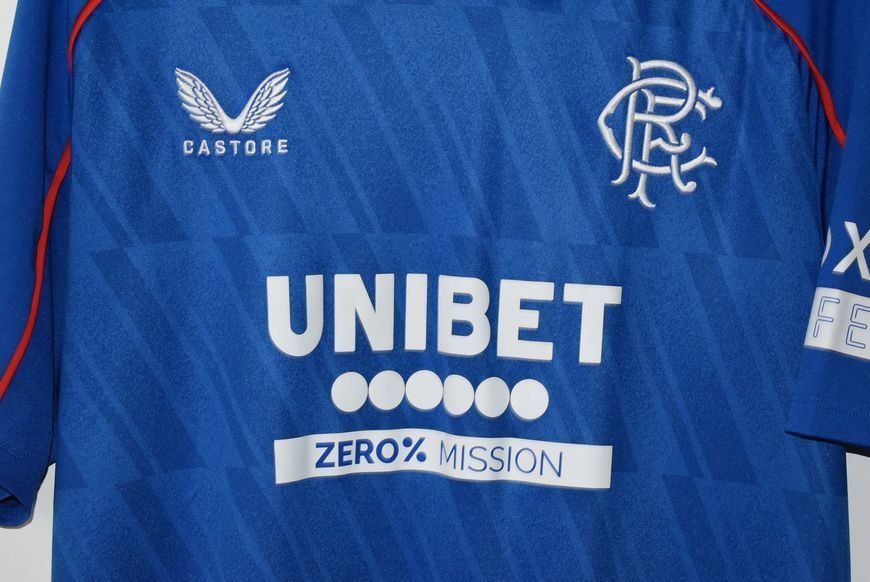 Glasgow Rangers 2024-2025 domowa koszulka Castore w rozmiarze M z V&aacute;clav Čern&yacute; na plecach 4647 ZDJECIE