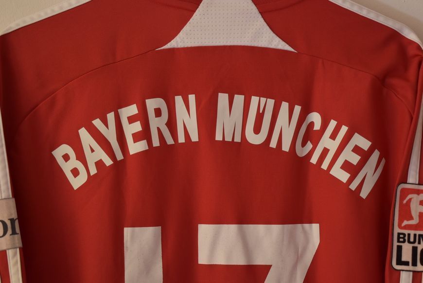 Bayern M&uuml;nchen 2007-2008 Adidas hjemmebanetr&oslash;je i st&oslash;rrelse M med Mark van Bommel p&aring; ryggen 5083 FOTO
