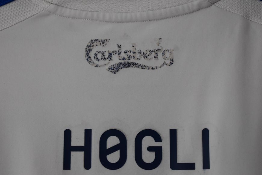FC K&oslash;benhavn 2015-2016 hjemmebanetr&oslash;je Adidas str. M med Tom H&oslash;gli 4935 FOTO