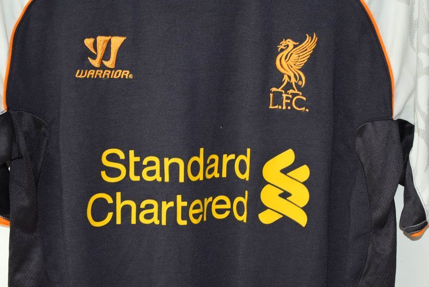 Liverpool 2012-2013 third Warrior shirt in size M with Steven Gerrard on the back 4749 PHOTO