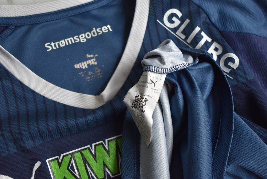 Str&oslash;msgodset 2018 home shirt Puma L 4937 PHOTO