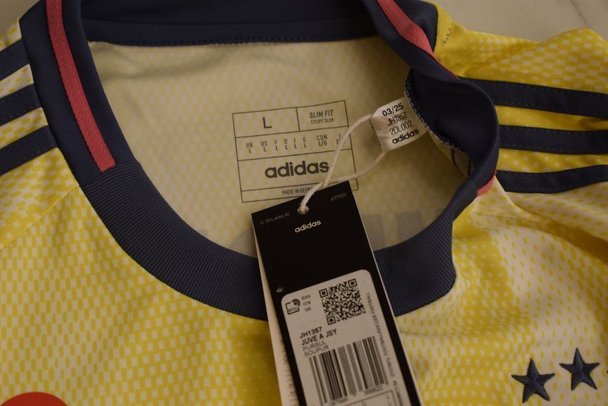 BNWT Juventus 2024-2025 away shirt Adidas L with Kenan Yildiz 4893 PHOTO