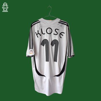 Germany 2006 World Cup home shirt Adidas in size XL with Miroslav Klose on the back 4939 PHOTO