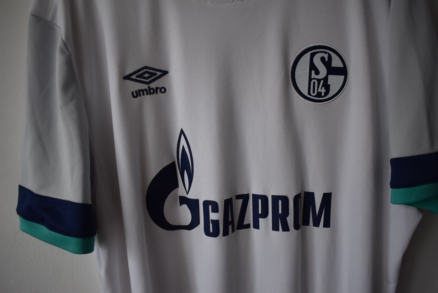 Schalke 04 2019-2020 wyjazdowa koszulka Umbro w rozmiarze XXL z Weston McKennie na plecach