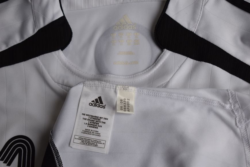 Tyskland VM 2006 hjemmebanetr&oslash;je Adidas i st&oslash;rrelse XL med Miroslav Klose p&aring; ryggen 4939 FOTO