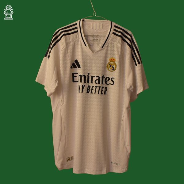 BNWT PLAYER ISSUE Real Madrid 2024-2025 hjemmebanetr&oslash;je XL Federico Valverde 4895 FOTO