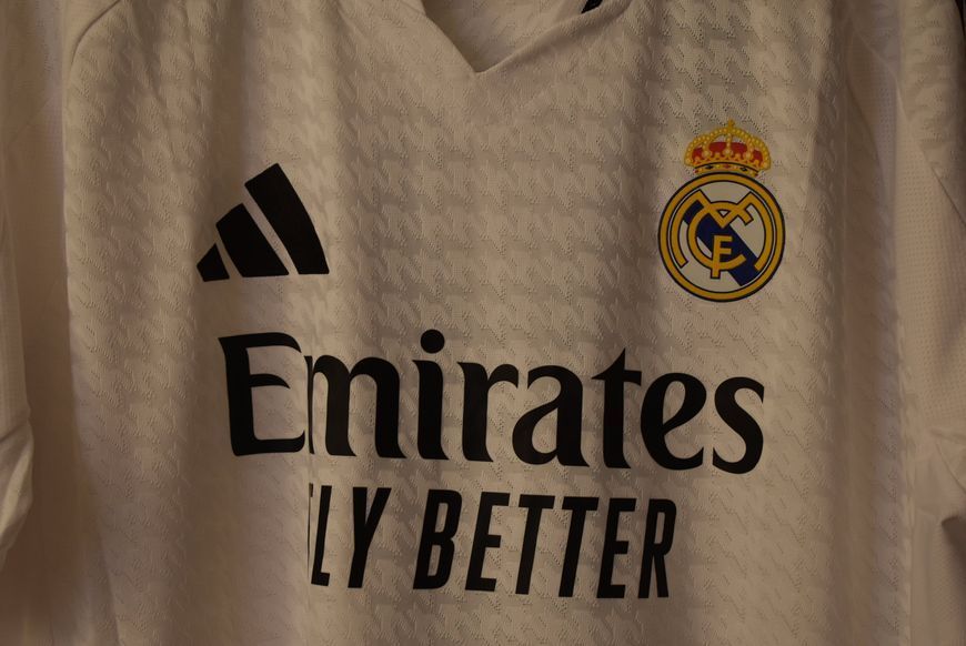 BNWT PLAYER ISSUE Real Madrid 2024-2025 hjemmebanetr&oslash;je XL Federico Valverde 4895 FOTO