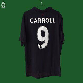 West Ham United 2016-2017 special edition shirt in size XL with Andy Carroll on the back 4803 PHOTO