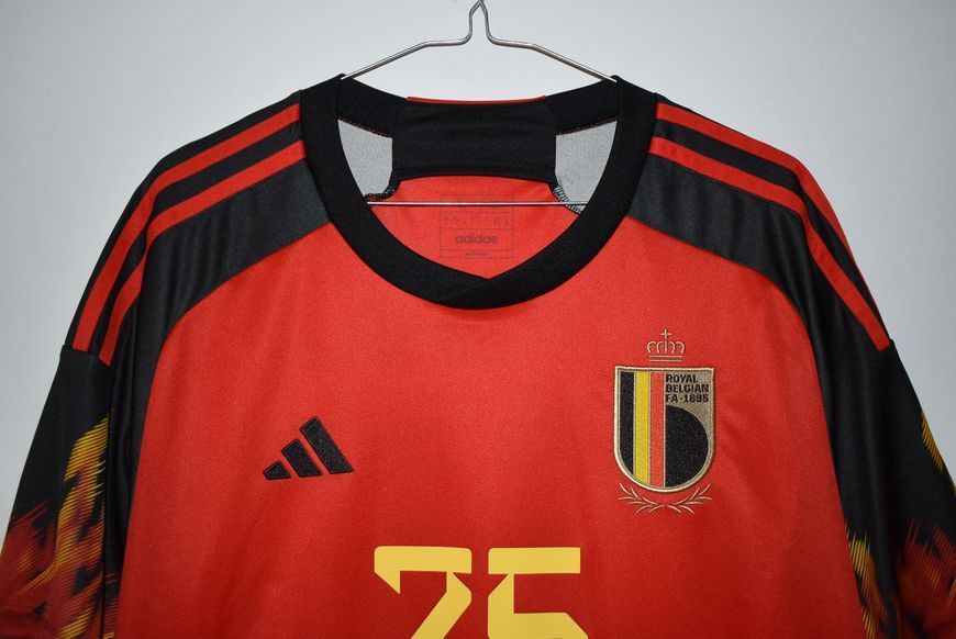 Belgium World Cup 2022 home Adidas shirt size L with Jeremy Doku on the back 4455 PHOTO