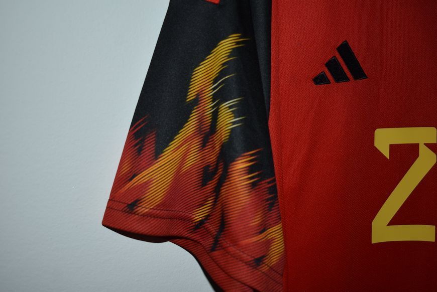 Belgium World Cup 2022 home Adidas shirt size L with Jeremy Doku on the back 4455 PHOTO