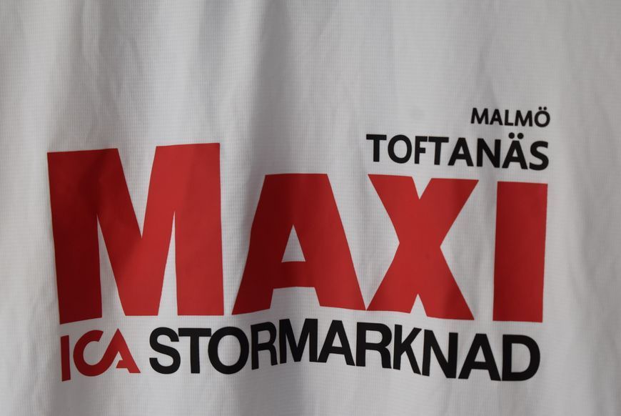 Malm&ouml; FF 2018-2019 tredje tr&oslash;je Puma str. M med Marcus Rosenberg p&aring; ryggen 4992 FOTO