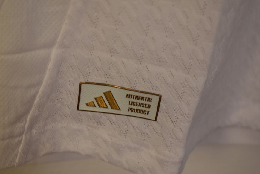 BNWT PLAYER ISSUE Real Madrid 2024-2025 home shirt XL Luka Modrić 4898 PHOTO