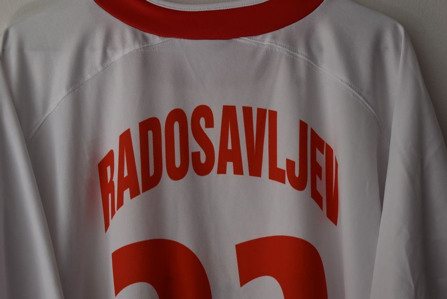 FK Mladost Apatin (Serbien) 2006-2007 udebanetr&oslash;je Apatin Apparel str. XL med Sava Radosavljev p&aring; ryggen 4993 FOTO