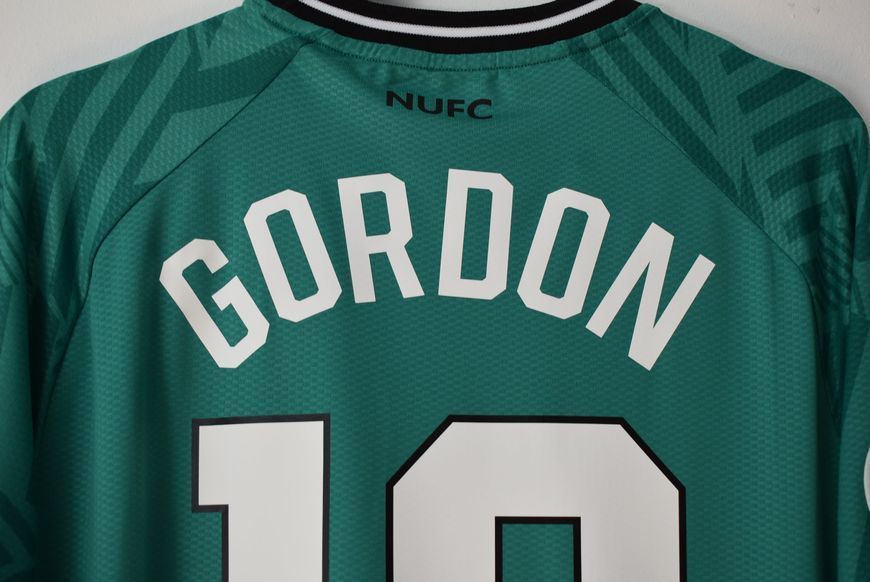 BNWT PLAYER ISSUE Newcastle United 2023-2024 udebanetr&oslash;je Castore str. L med Anthony Gordon 4882 FOTO