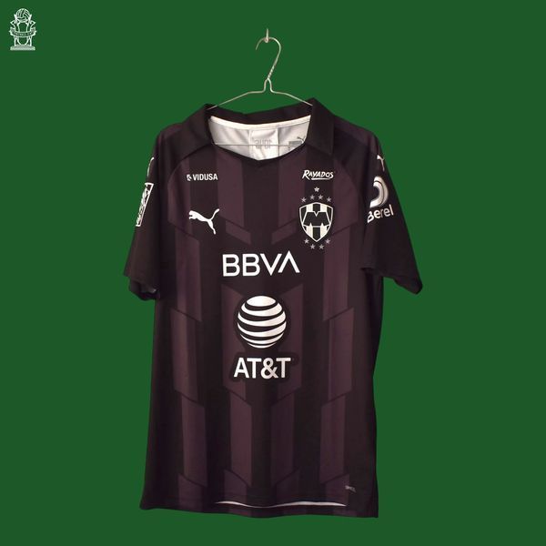 Rayados Monterrey 2019-2020 third Puma shirt in size M with Vincent Janssen on the back 4756 PHOTO