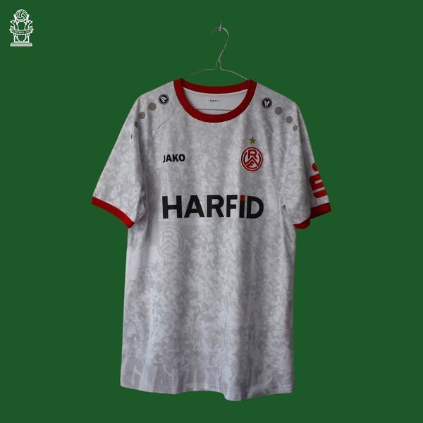 Rot-Weiss Essen 2019-2020 home shirt Jako in size L with Enzo Wirtz (brother of Florian Wirtz) on the back 4850 PHOTO