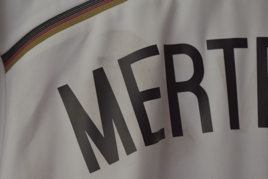 Tyskland VM 2014 hjemmebanetr&oslash;je Adidas i st&oslash;rrelse L med Per Mertesacker p&aring; ryggen 5043 FOTO