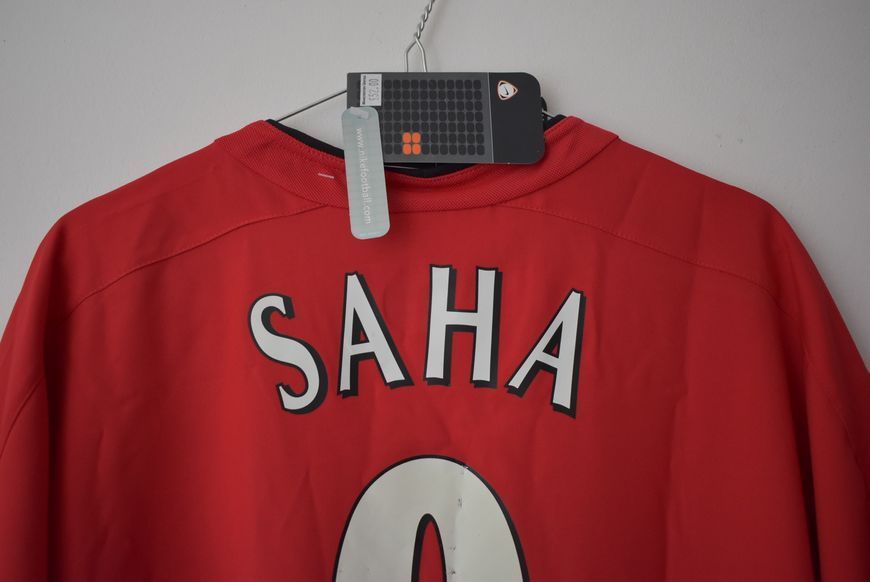 BNWT Manchester United 2002/2003/2004 hjemmebanetr&oslash;je Nike i st&oslash;rrelse L med Louis Saha p&aring; ryggen 5044 FOTO