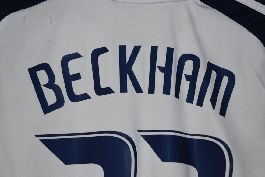 Los Angeles LA Galaxy 2010-2011 home shirt Adidas in size S with David Beckham on the back 4851 PHOTO