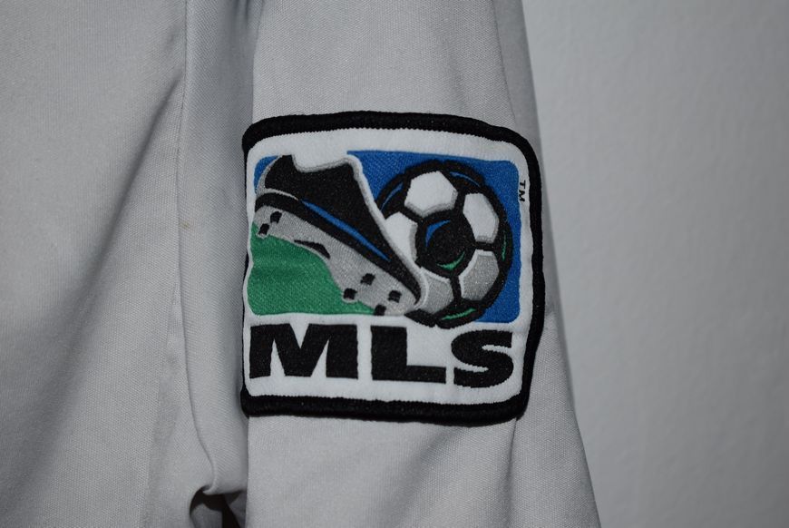 Los Angeles LA Galaxy 2010-2011 home shirt Adidas in size S with David Beckham on the back 4851 PHOTO