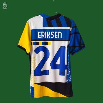 Inter Milan 2020-2021 fourth Nike shirt in size S with Christian Eriksen on the back 4709 PHOTO