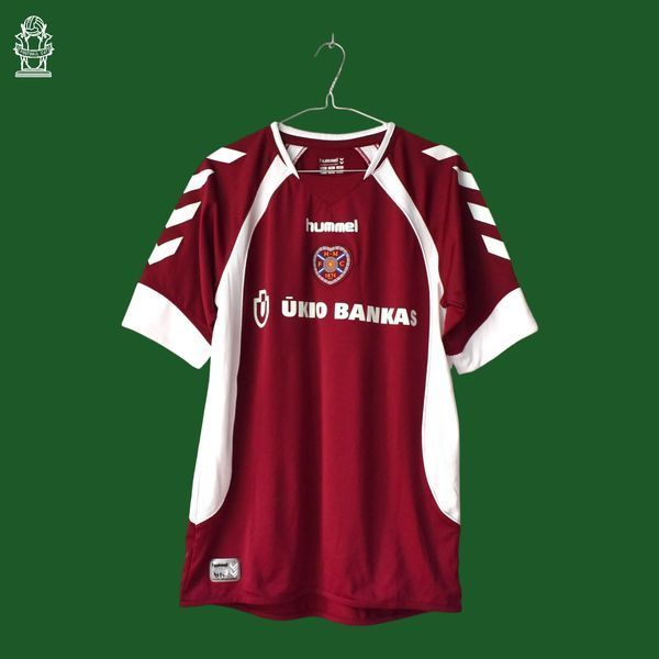 Heart of Midlothian FC 2006-2007 home shirt Hummel in size S with Andrius Velička on the back 4949 PHOTO