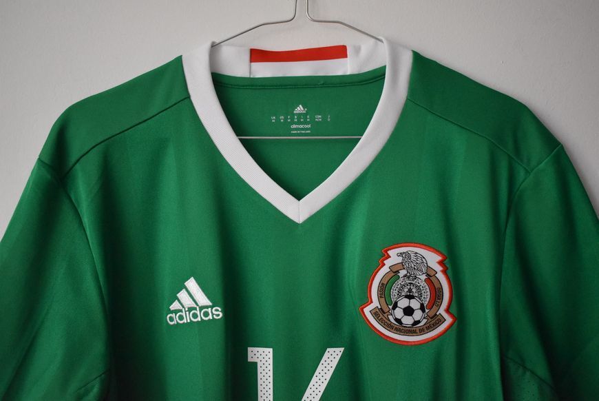 Mexico COPA 2016 home Adidas shirt in size M with Chicharito Hernandez on the back 4613 PHOTO