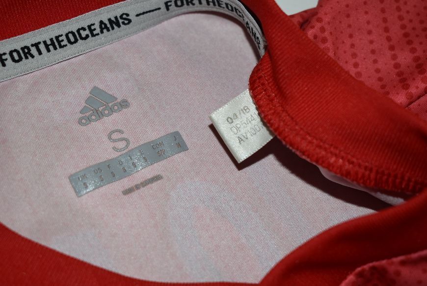 PLAYER ISSUE Real Madrid 2018-2019 away shirt Adidas in size S with Sergio Ramos on the back 4855 PHOTO