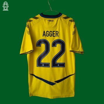 Br&oslash;ndby IF 2014-2015 hjemmebanetr&oslash;je Hummel i st&oslash;rrelse L med Daniel Agger p&aring; ryggen 4812 FOTO