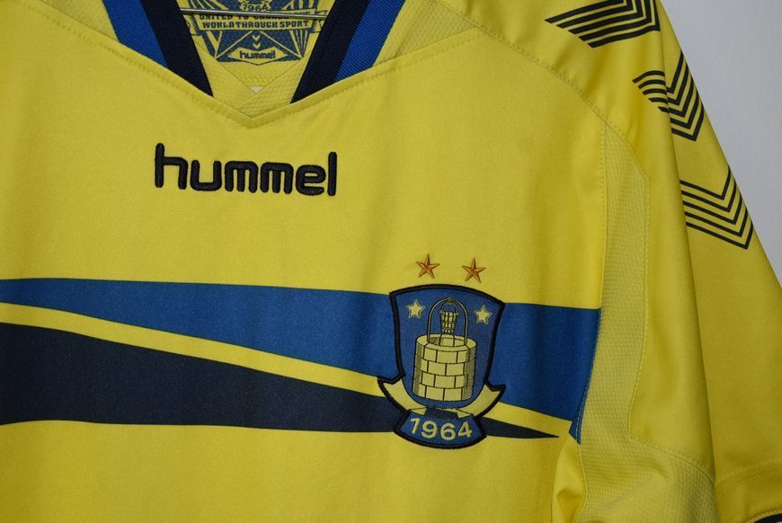 Br&oslash;ndby IF 2014-2015 domowa koszulka Hummel w rozmiarze L z Daniel Agger na plecach 4812 ZDJECIE