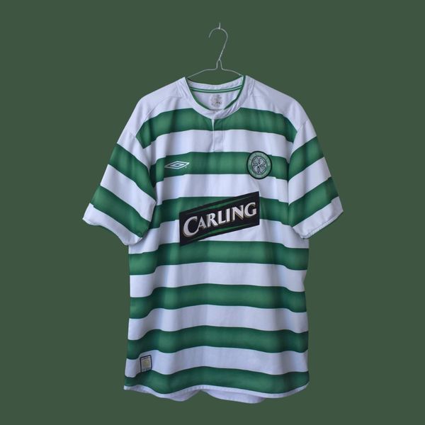 Celtic 2003-2004 home shirt by Umbro in size XL/XXL (61x79cm) with Aiden McGeady on the back 5099 PHOTO