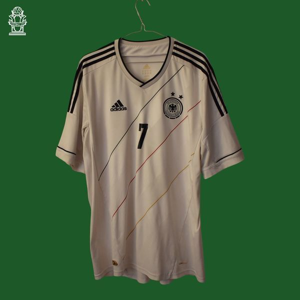 Germany EURO 2012 home shirt Adidas in size XL with Bastian Schweinsteiger on the back 4951 PHOTO