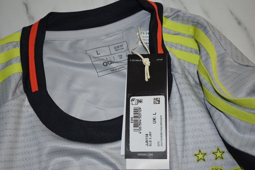 SL Benfica 2024-2025 away shirt Adidas in size L with Angel Di Maria on the back 4857 PHOTO