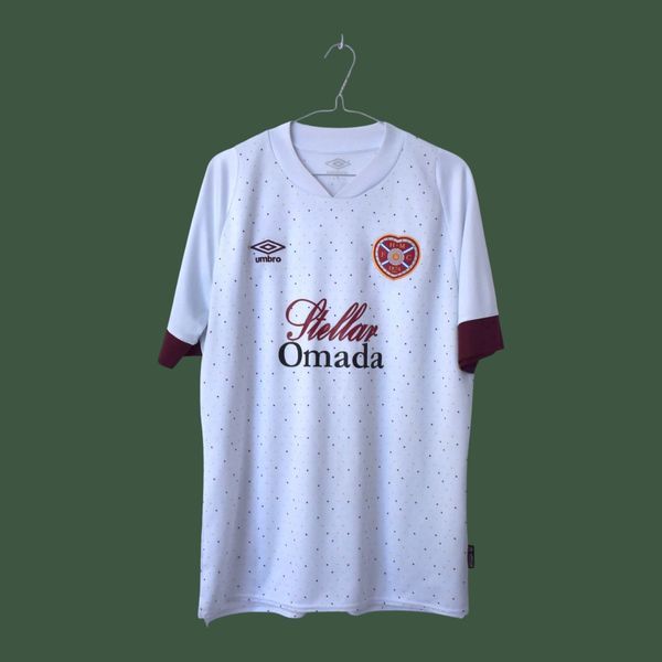 Heart of Midlothian 2022-2023 udebanetr&oslash;je Umbro i st&oslash;rrelse L med Liam Boyce p&aring; ryggen 5100 FOTO