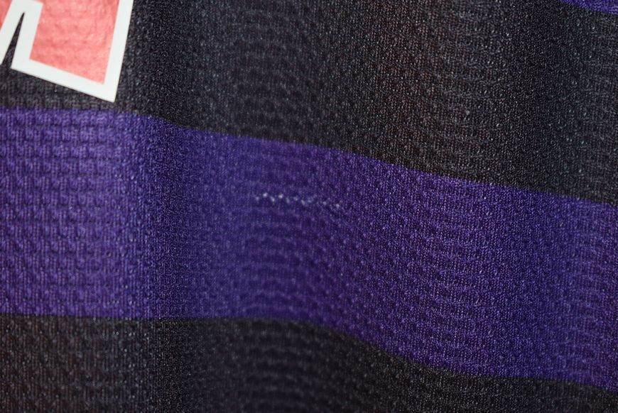 Arsenal 2012-2013 away Nike shirt in size M with Mikel Arteta on the back 4764 PHOTO