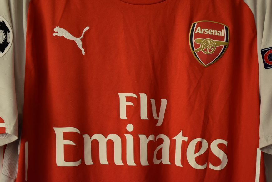 Arsenal 2014-2015 home Puma shirt in size L with Mikel Arteta on the back 4765 PHOTO