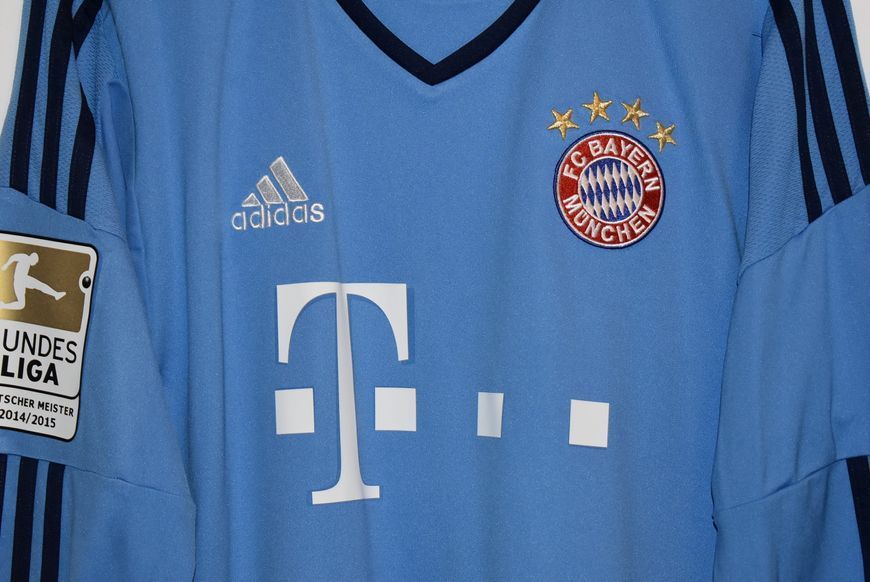 Bayern M&uuml;nchen 2015-2016 lang&aelig;rmet m&aring;lmandstr&oslash;je i st&oslash;rrelse M med Manuel Neuer p&aring; ryggen 5101 FOTO