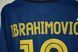 Sverige 2005 udebanetr&oslash;je retro Umbro med lange &aelig;rmer i st&oslash;rrelse L med Zlatan Ibrahimović p&aring; ryggen 4690 FOTO 4