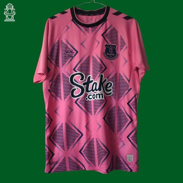 Everton 2022-2023 wyjazdowa koszulka Hummel w rozmiarze M z Vitaliy Mykolenko na plecach 4618 ZDJECIE