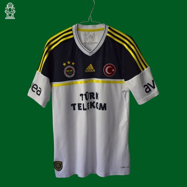 Fenerbahce 2012-2013 udebanetr&oslash;je Adidas i st&oslash;rrelse M med Raul Meireles p&aring; ryggen 4816 FOTO