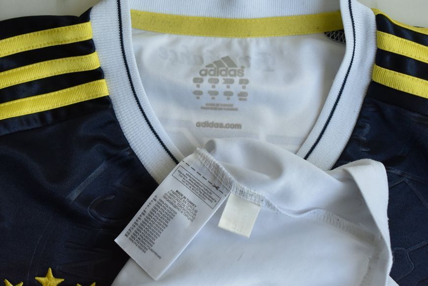 Fenerbahce 2012-2013 udebanetr&oslash;je Adidas i st&oslash;rrelse M med Raul Meireles p&aring; ryggen 4816 FOTO