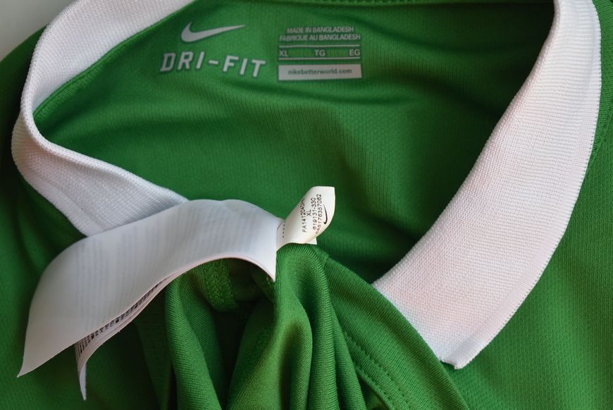 SV Werder Bremen 2014-2015 home shirt Nike in size Xl with Jannik Vestergaard on the back 5003 PHOTO