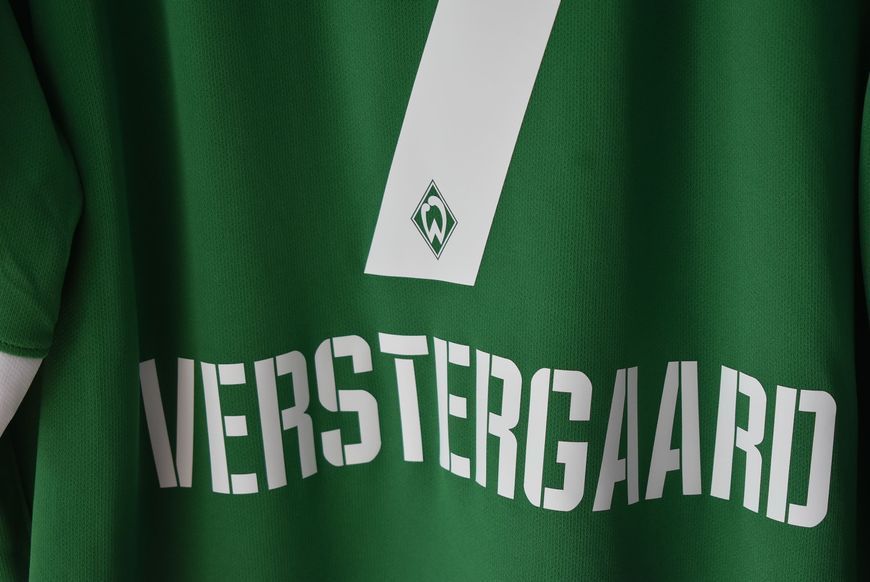 SV Werder Bremen 2014-2015 home shirt Nike in size Xl with Jannik Vestergaard on the back 5003 PHOTO