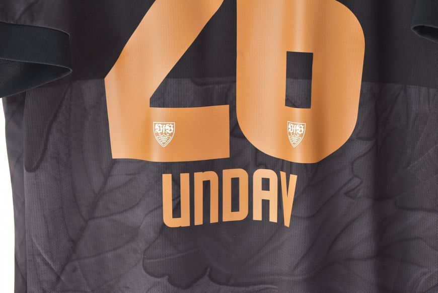 VfB Stuttgart 2025-2026 3-cia koszulka Jako w rozmiarze M z Denis Undav na plecach 5052 ZDJECIE