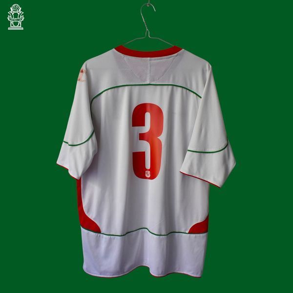 Wales 2008 away shirt Champion in sizeXL with number 3 on the back(used by Gareth Bale) 4818 PHOTO