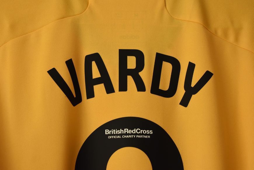 Leicester City 2023-2024 3-cia koszulka Adidas w rozmiarze M z Jamie Vardy na plecach 4768 ZDJECIE