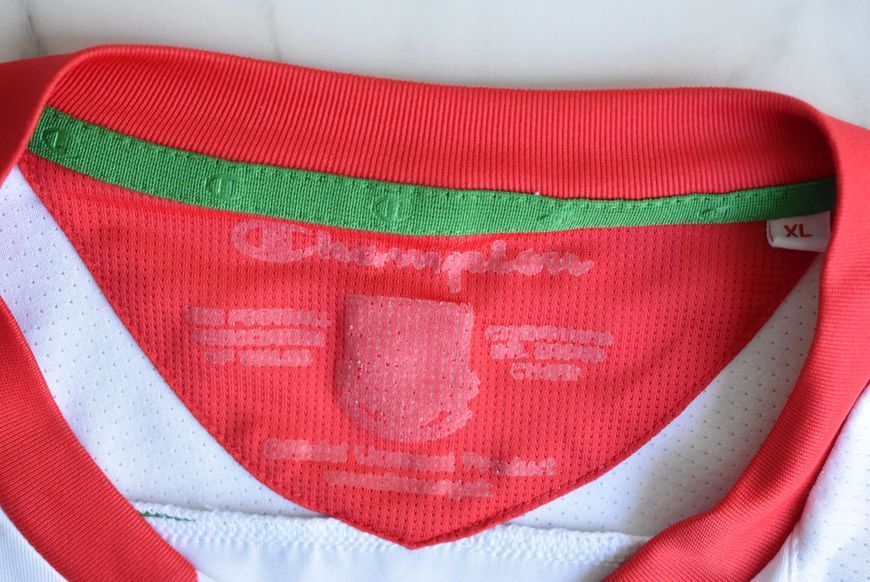 Wales 2008 away shirt Champion in sizeXL with number 3 on the back(used by Gareth Bale) 4818 PHOTO