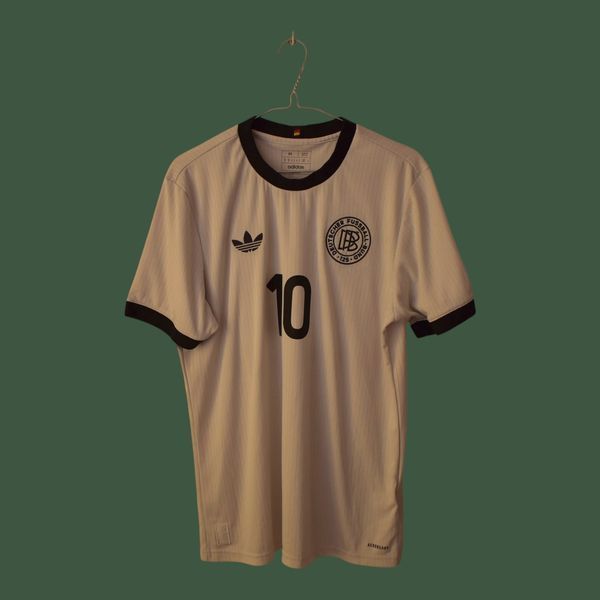 Germany 2025 commemorative shirt celebrating the 125th anniversary of the German Football Association in size M with Jamal Musiala on the back 5056 PHOTO
